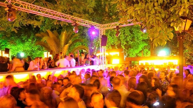 Ambiente en la Terraza Bilindo