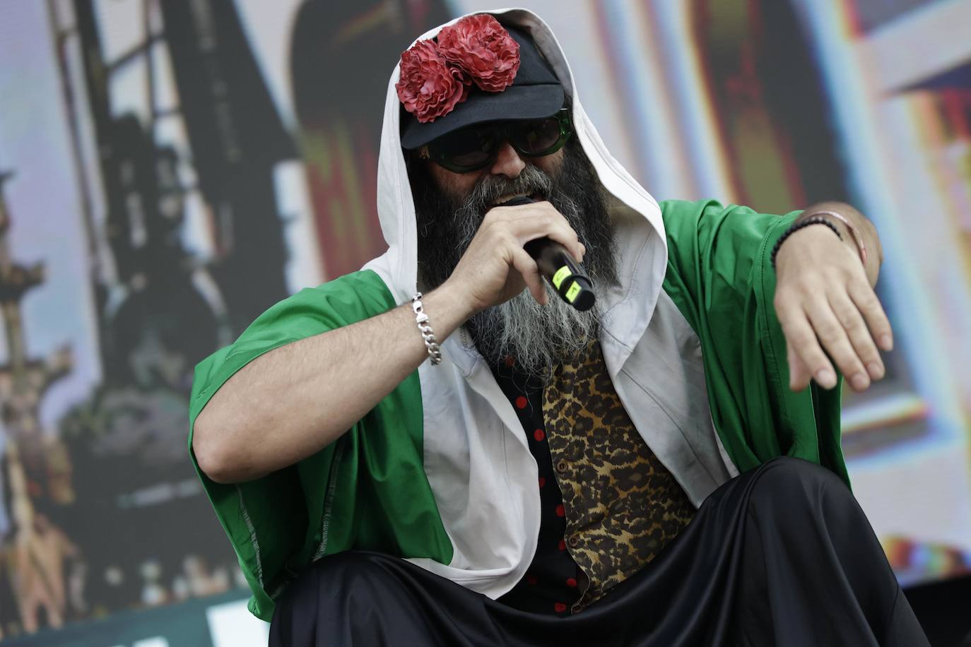 Actuación del grupo andaluz Califato 3/4