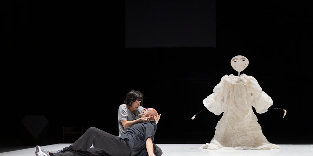 El teatro central clausura la temporada con la 'indisciplina' de carlos marquerie