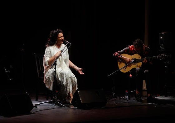 La Fabi y el guitarrista Curro Carrasco