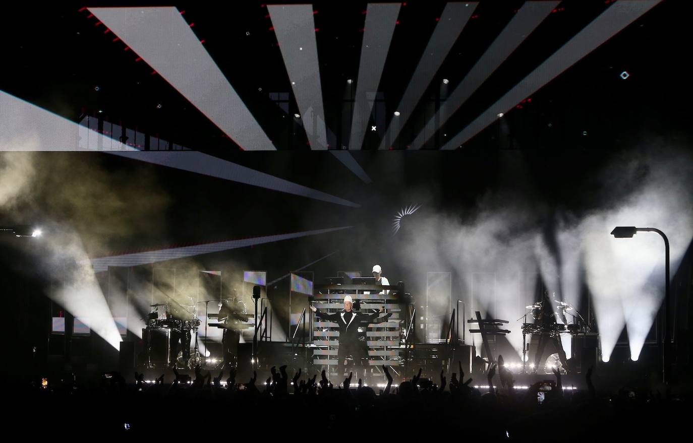 Concierto de Pet Shop Boys en Icónica Santalucía Sevilla Fest