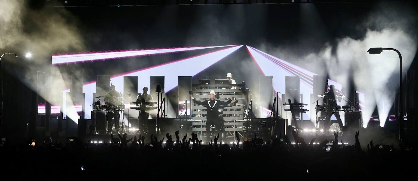 Concierto de Pet Shop Boys en Icónica Santalucía Sevilla Fest