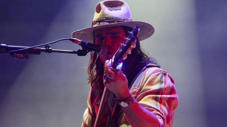 Un momento de la actuación de Kaleo, este lunes en la Plaza de España Sevilla