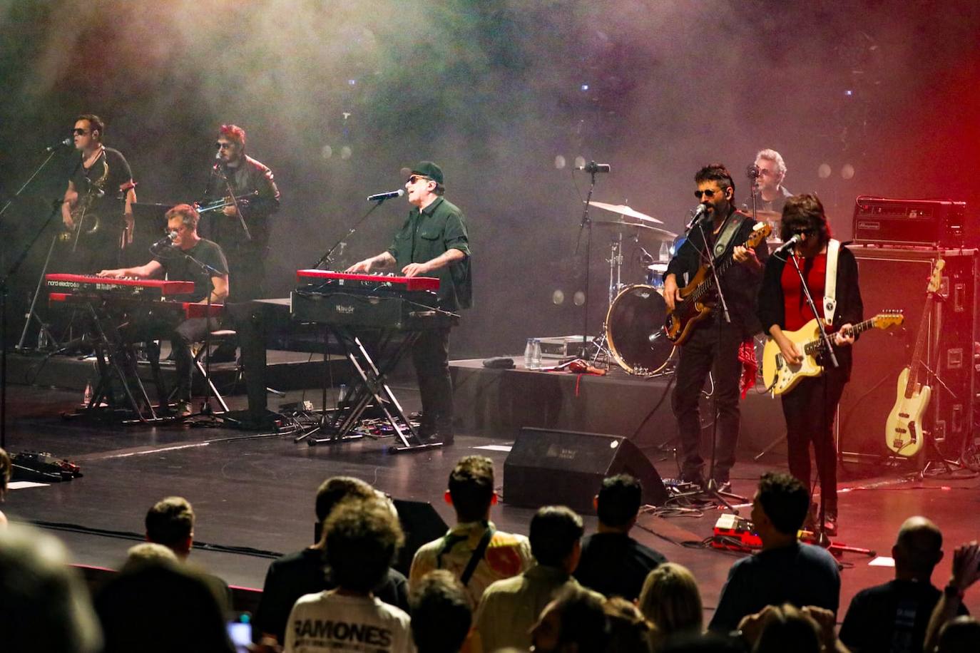 Concierto de Andrés Calamaro en el Cartuja Center CITE