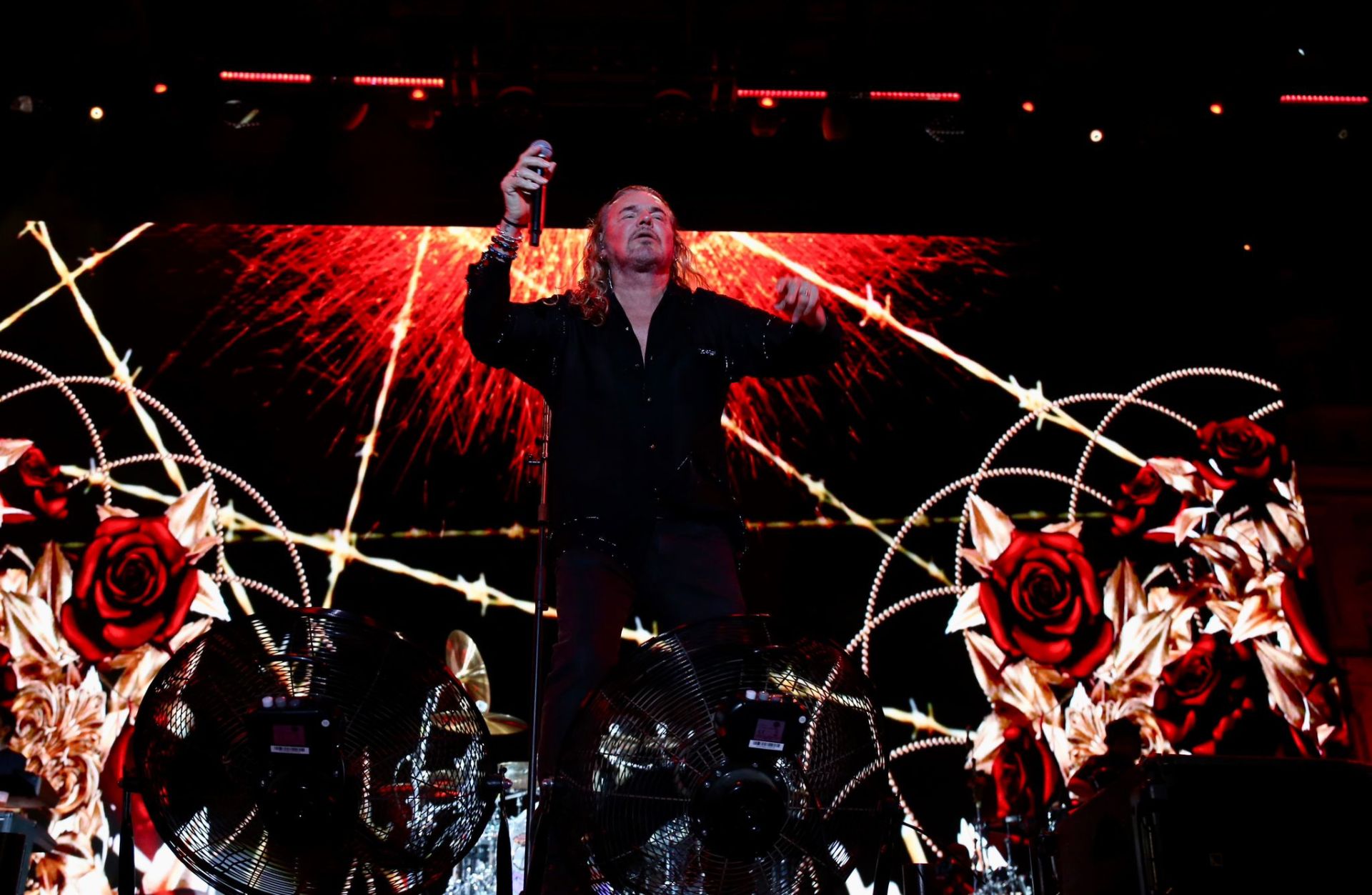 Actuación del grupo mexicano Maná, en la noche de este domingo en Sevilla