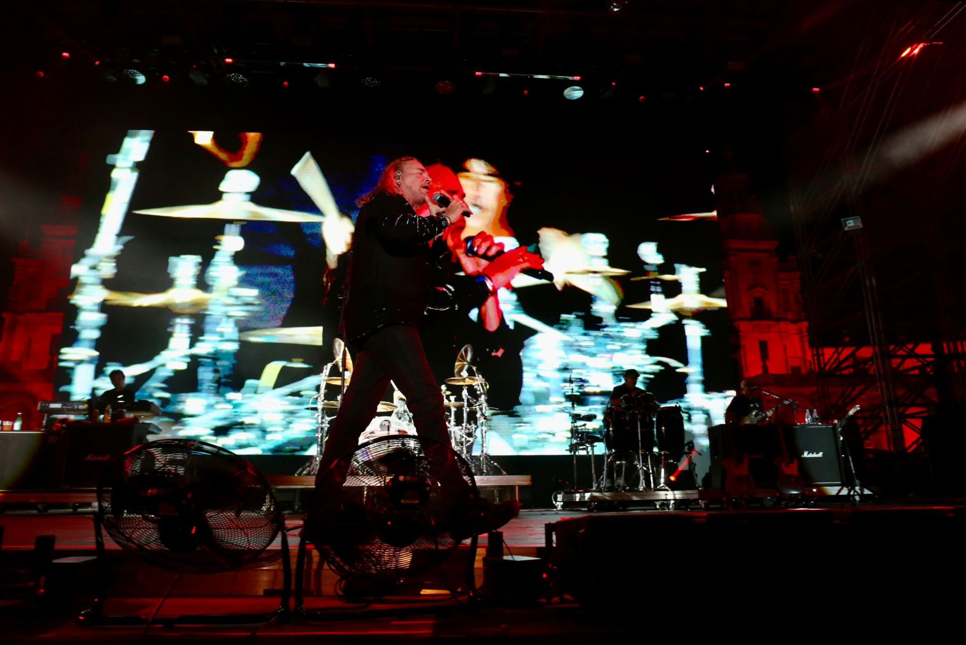 Actuación del grupo mexicano Maná, en la noche de este domingo en Sevilla