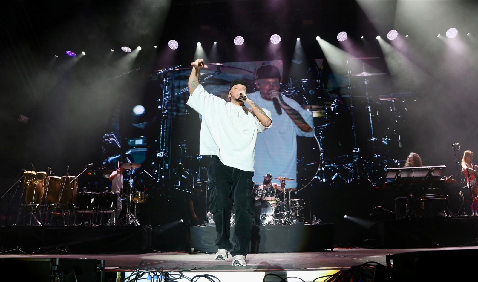 Actuación de Residente, en la noche del jueves en la Plaza de España