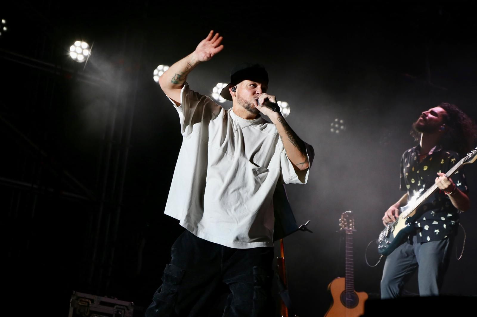 Actuación de Residente, en la noche del jueves en la Plaza de España