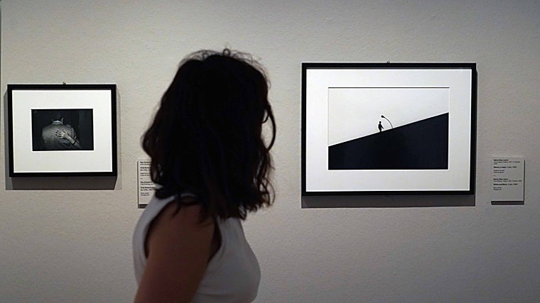 En la Fundación Unicaja de Sevilla se puede visitar una exposición centrada en el mundo de la fotografía