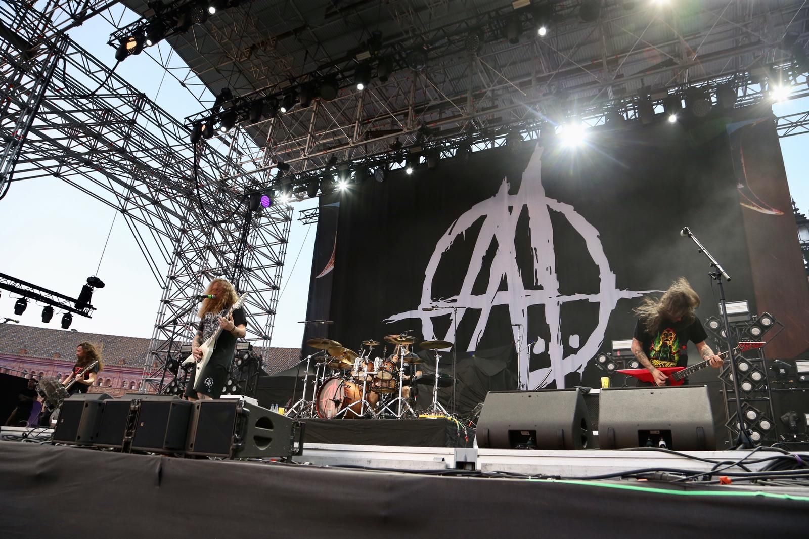 Un instante de la actuación de Angelus Apátrida en Sevilla