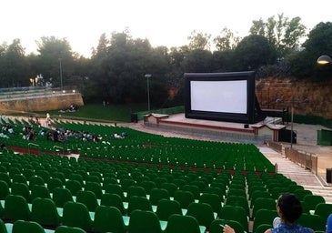 El impresionante cine de verano que está a 10 minutos de Sevilla y además es gratis