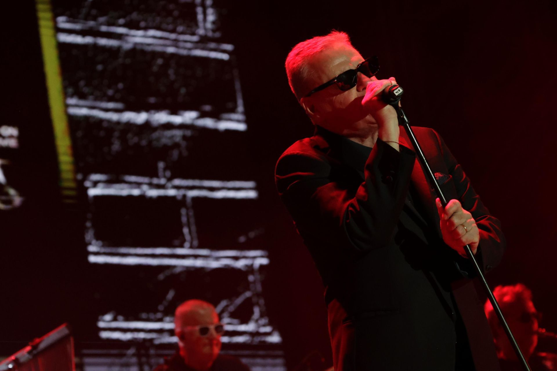 Madness interpretaron sus éxitos más famosos en Sevilla 