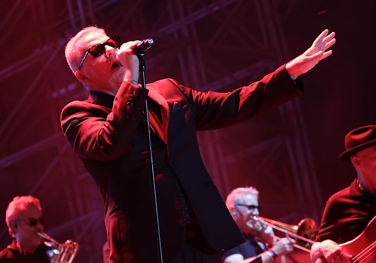 Madness interpretaron sus éxitos más famosos en Sevilla