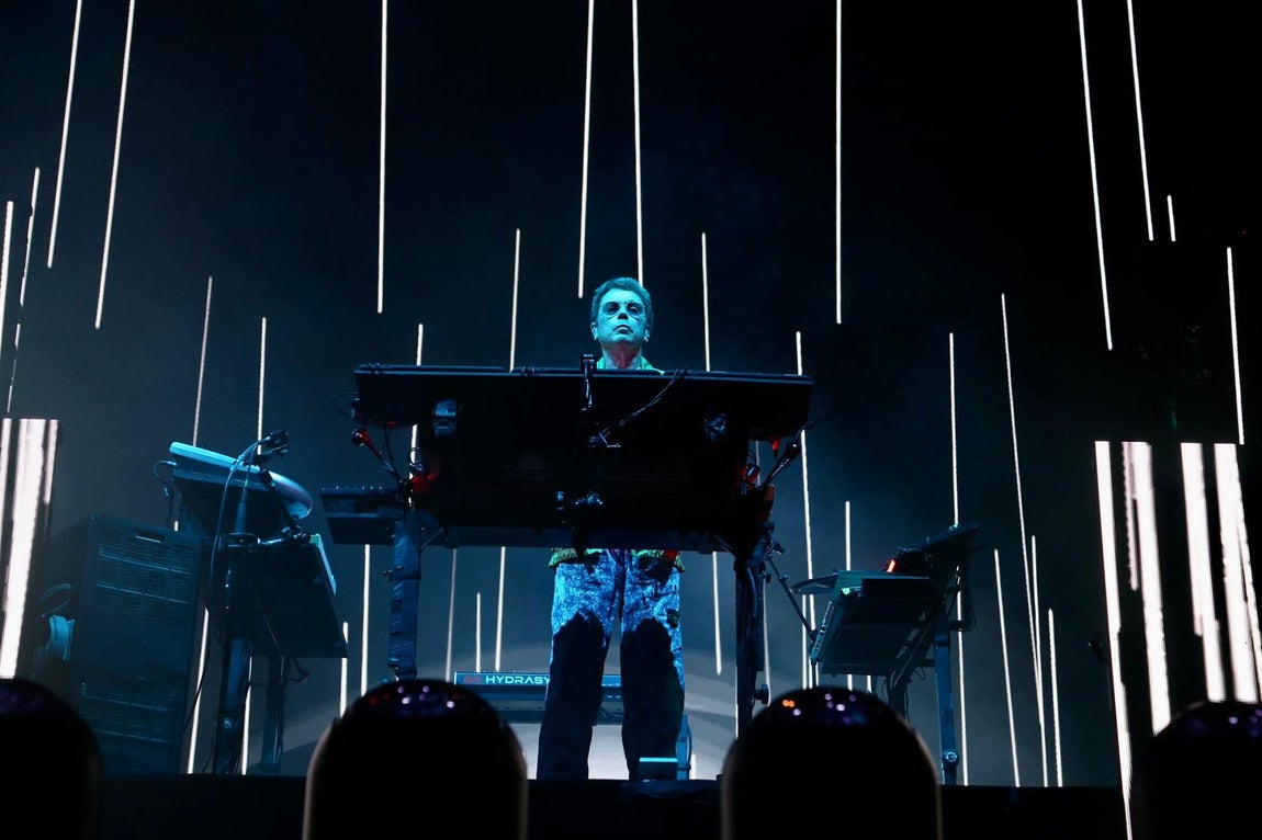 Jarre demostró en Sevilla que es uno de los artistas más influyentes y vanguardistas