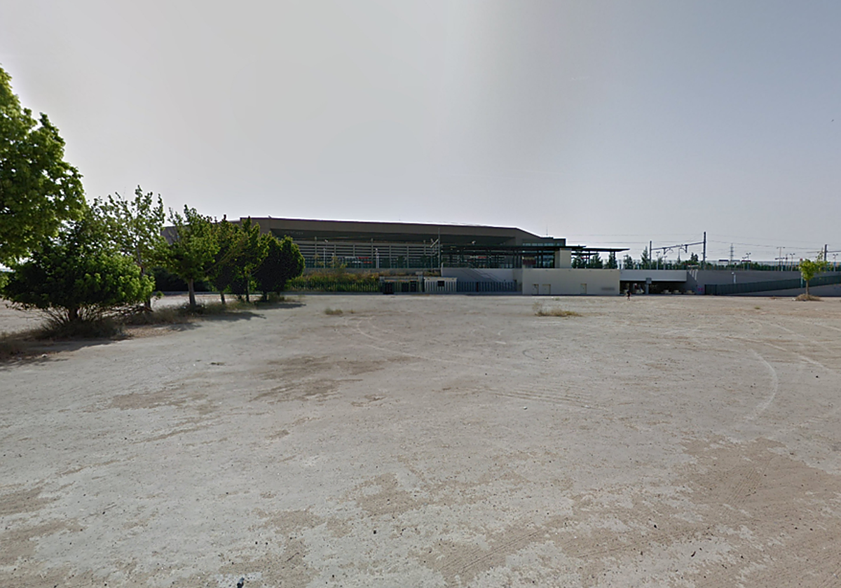 En la Bancada Expo, junto al Estadio de la Cartuja, se habilitará una zona de aparcamiento con motivo de la 'Velada del Año' 5