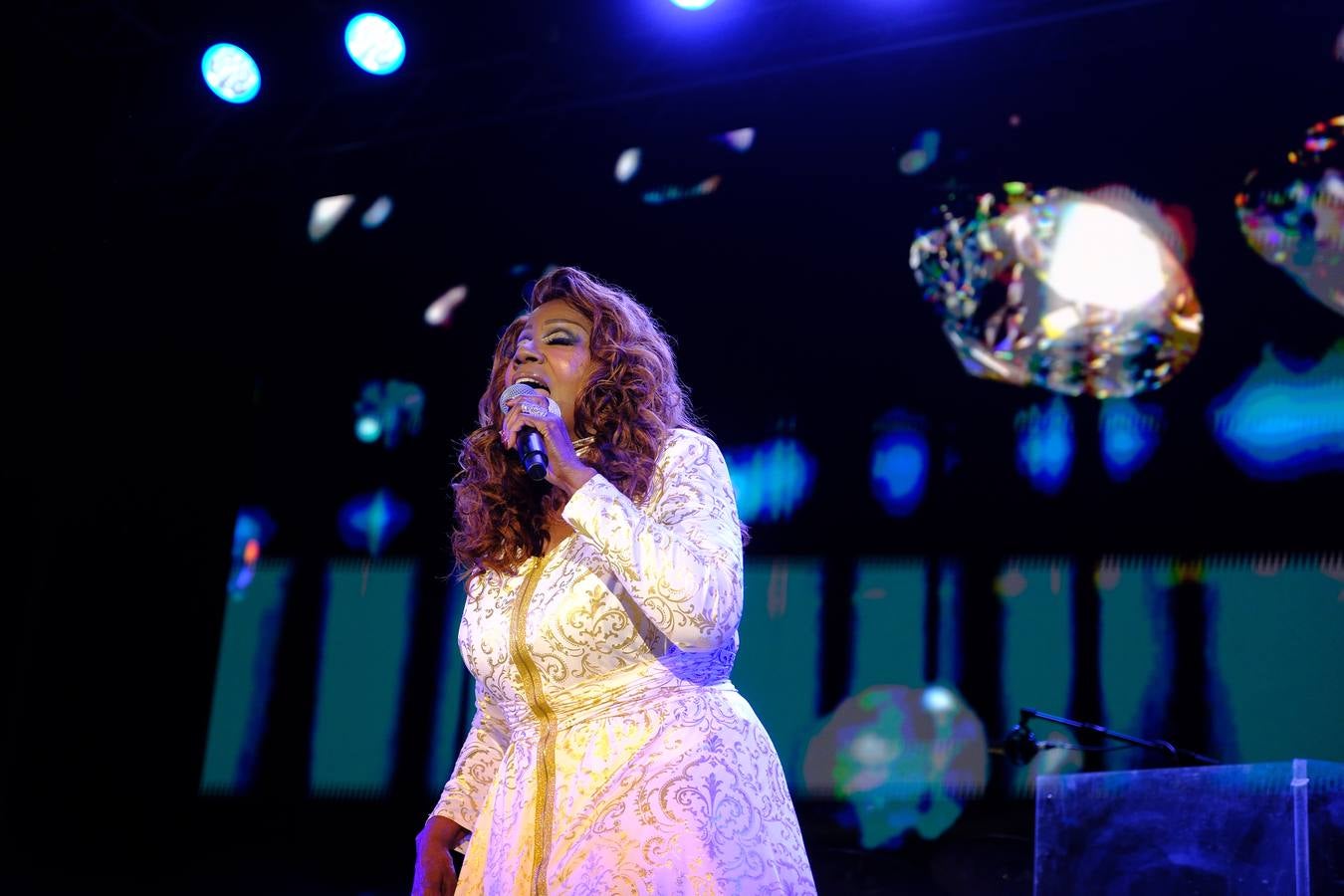 Un momento del gran concierto este jueves de Gloria Gaynor en el Tío Pepe Festival