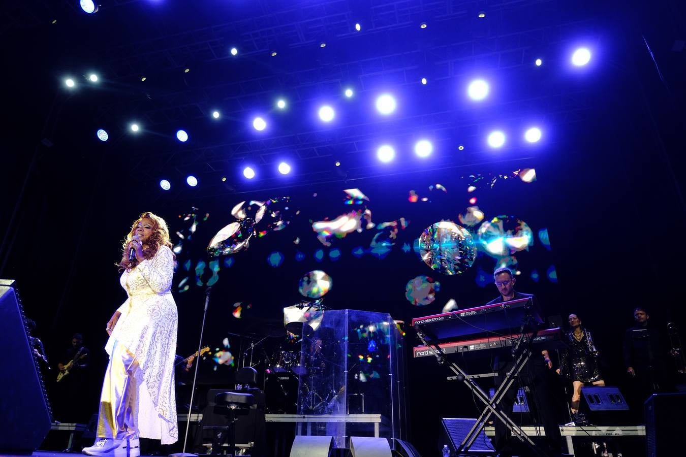 Un momento del gran concierto este jueves de Gloria Gaynor en el Tío Pepe Festival