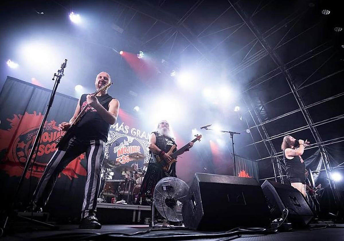 Mojinos Escozios en concierto