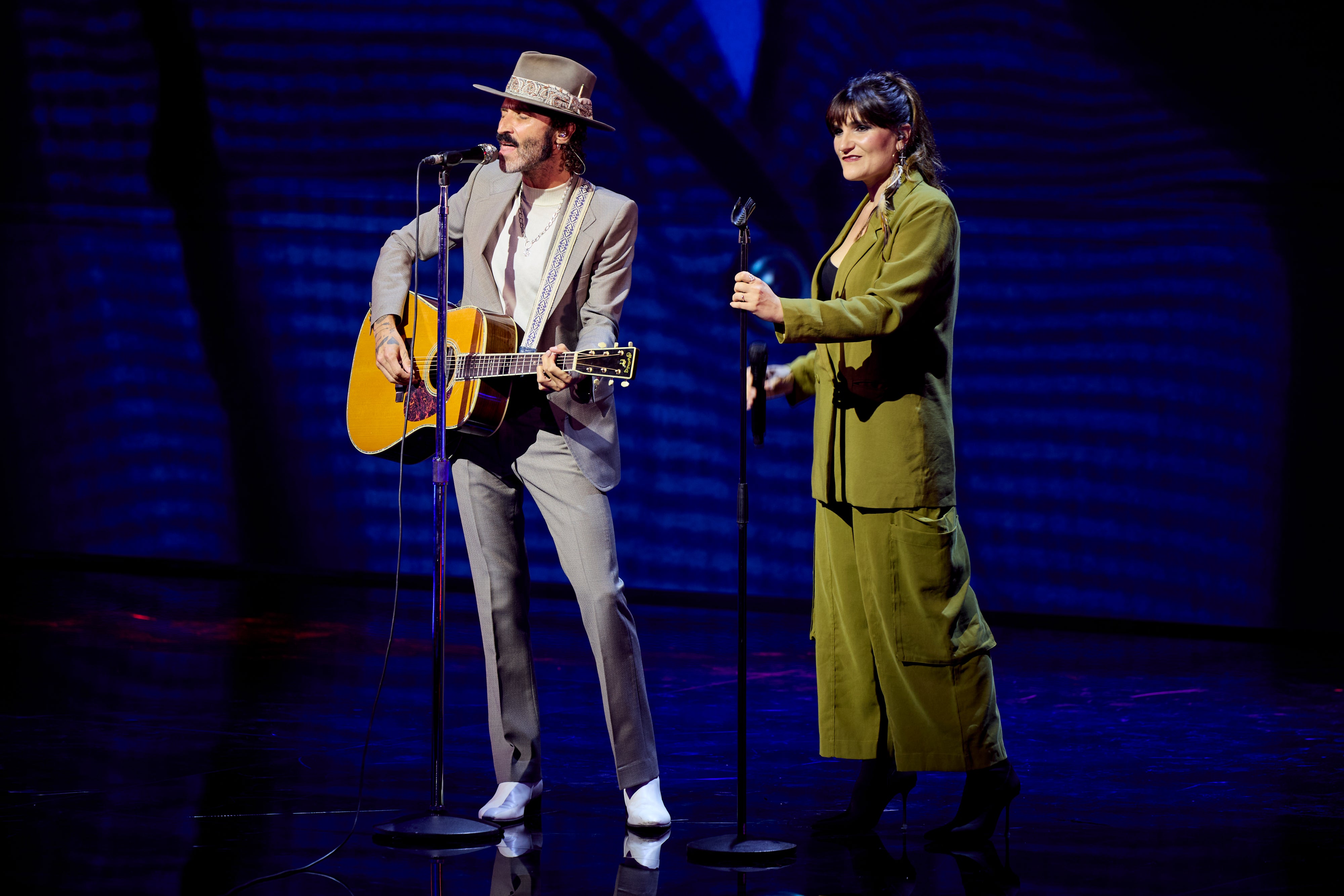 Leiva y Rozalén, por Joaquín Sabina