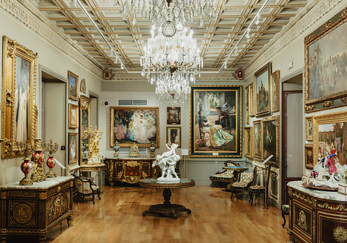 Visitar las colecciones de Casa Fabiola es uno de los planes gratuitos que no puedes perderte de la Noche en Blanco de Sevilla 2025