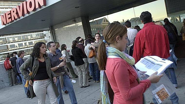 Imagen de archivo de la taquilla de Nervión durante el Festival de Cine de Sevilla