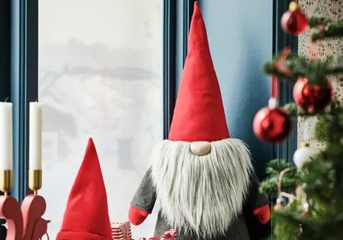 Varios artículos de decoración navideña de Ikea