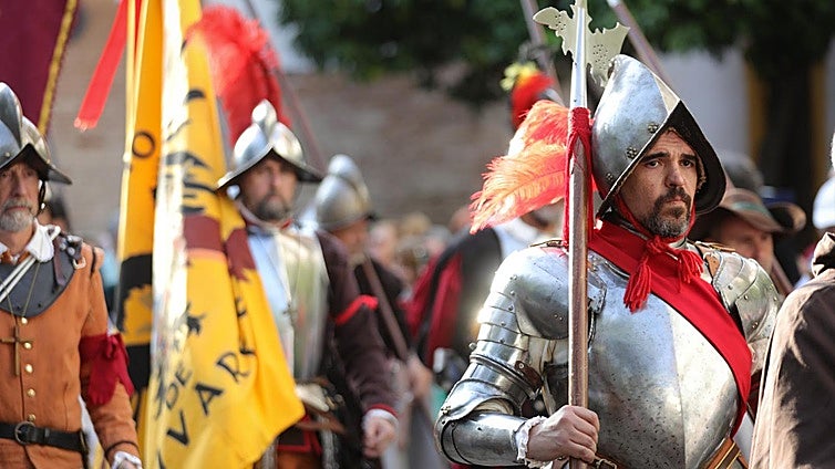 El Tercio de Olivares vuelve a desfilar en Sevilla por el día de la Inmaculada: horarios y recorrido