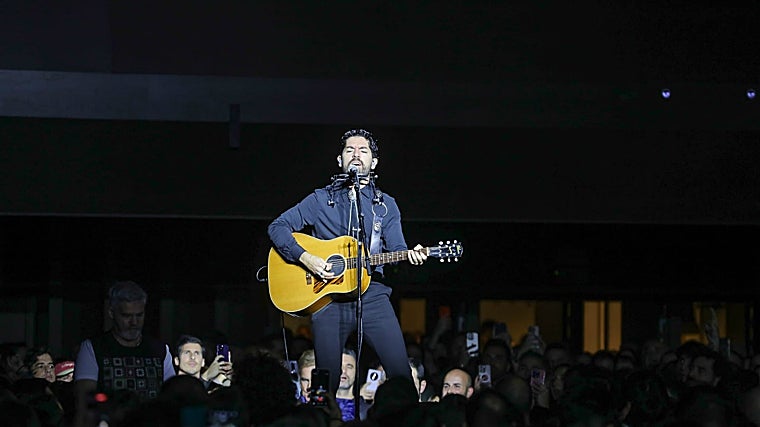 siloé during his concert in Seville