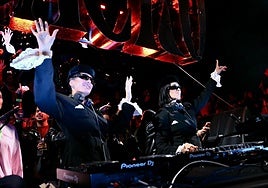 Mëstiza estrena el Puerto de Sevilla como escenario del festival Insólito