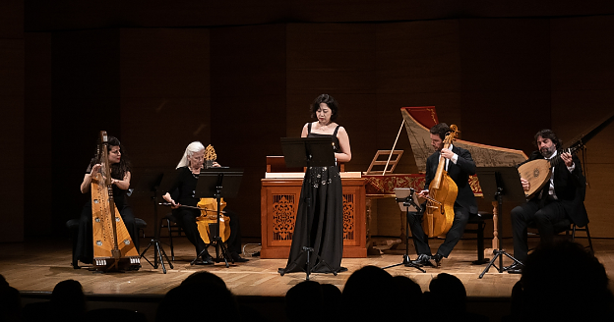 La Spagna/China: intensos lamentos de mujer