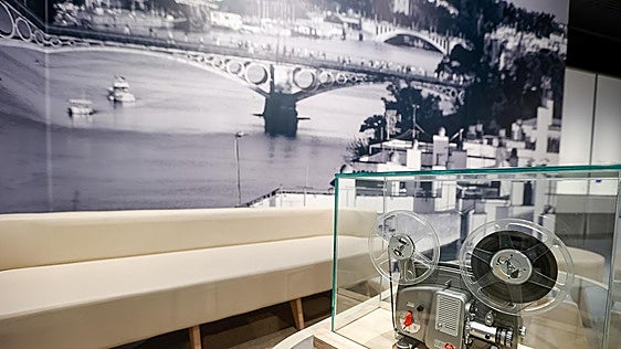 Las imágenes de la exposición [REC]uerdos. La vida a través del cine doméstico en CaixaForum Sevilla