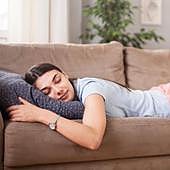 Una estadounidense alucina con los hábitos de sueño de los españoles: «¿Sois vampiros?»