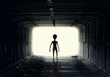 Un exfuncionario de inteligencia afirma que Estados Unidos tiene en su poder vehículos extraterrestres «intactos»