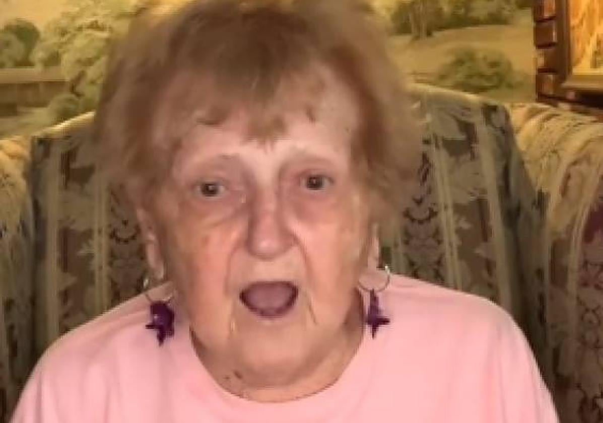 La abuela Droniak, en el vídeo