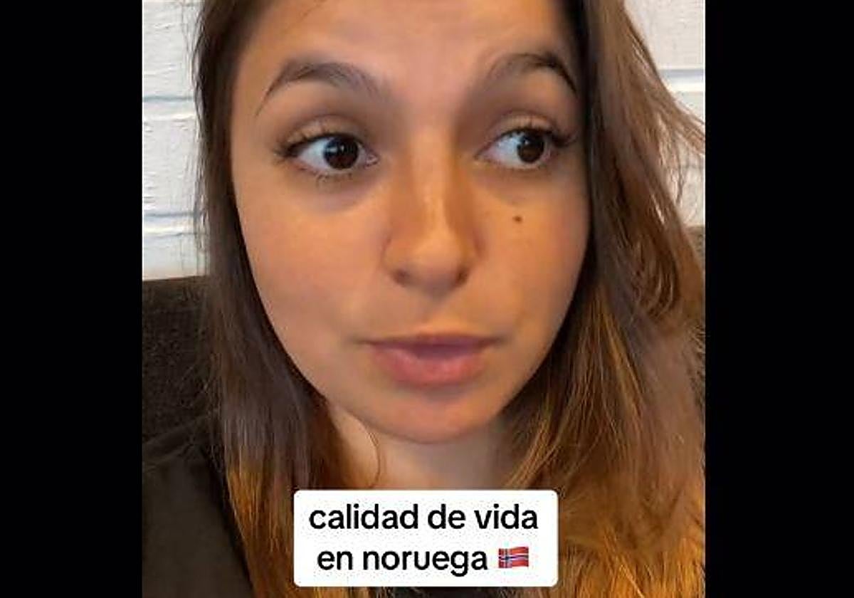 Latiktoker argentina @louraguirre_