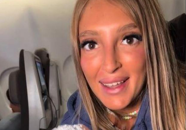 Cuentan su experiencia en un vuelo 'low cost' de 14 horas: «No nos dieron ni agua»