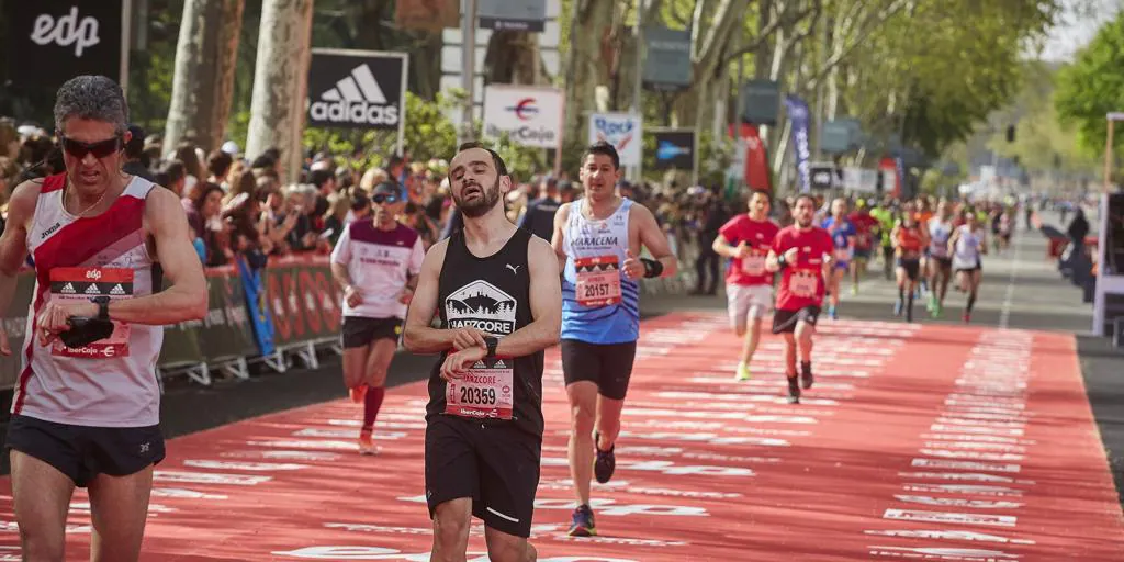 Un cardiologue lance un avertissement après les derniers chiffres d’hospitalisation des coureurs de marathon : “Ils ne sont pas au courant”