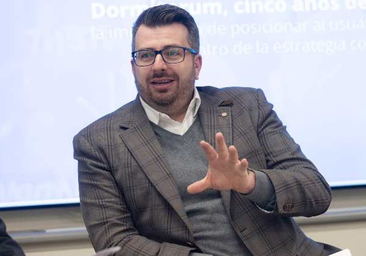 Alex Amaya, CEO de la empresa Dormitorum