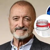 Arturo Pérez - Reverte critica a la Unión Europea por los nuevos tapones de las botellas de agua