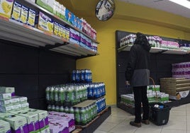 Un doctor en medicina lanza un aviso a quienes toman bebidas vegetales a diario: «En su composición...»