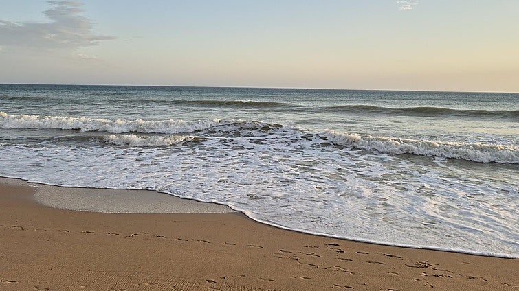 La advertencia de una gaditana para los que visiten las playas de Cádiz: «Esto no es Valencia ni Cataluña»