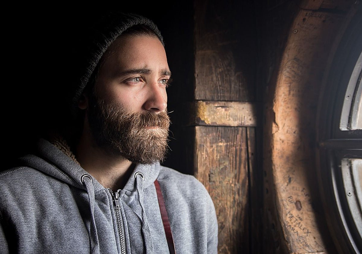 El hombre relató cómo su vida cambió radicalmente tras ganar la lotería