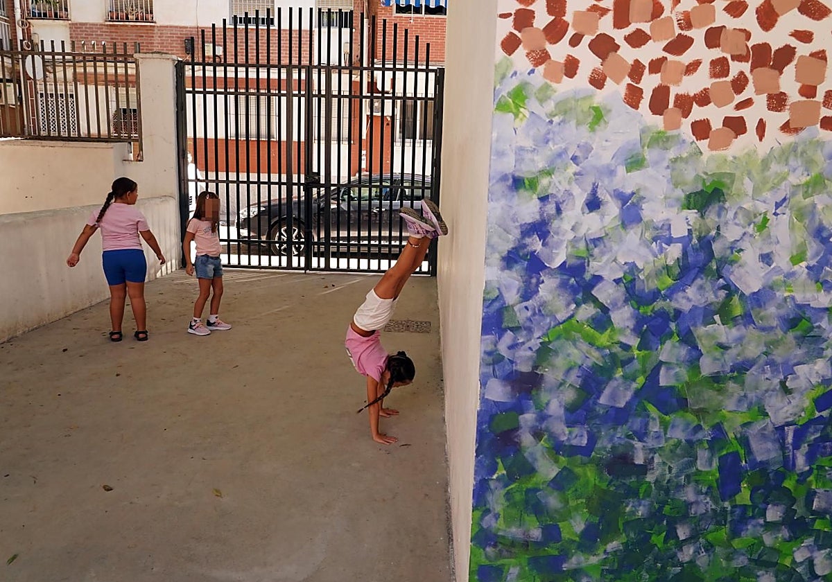 Una profesora, alarmada con la petición de una madre de cuidar a su hijo fuera del horario escolar: «Me molesta mucho»