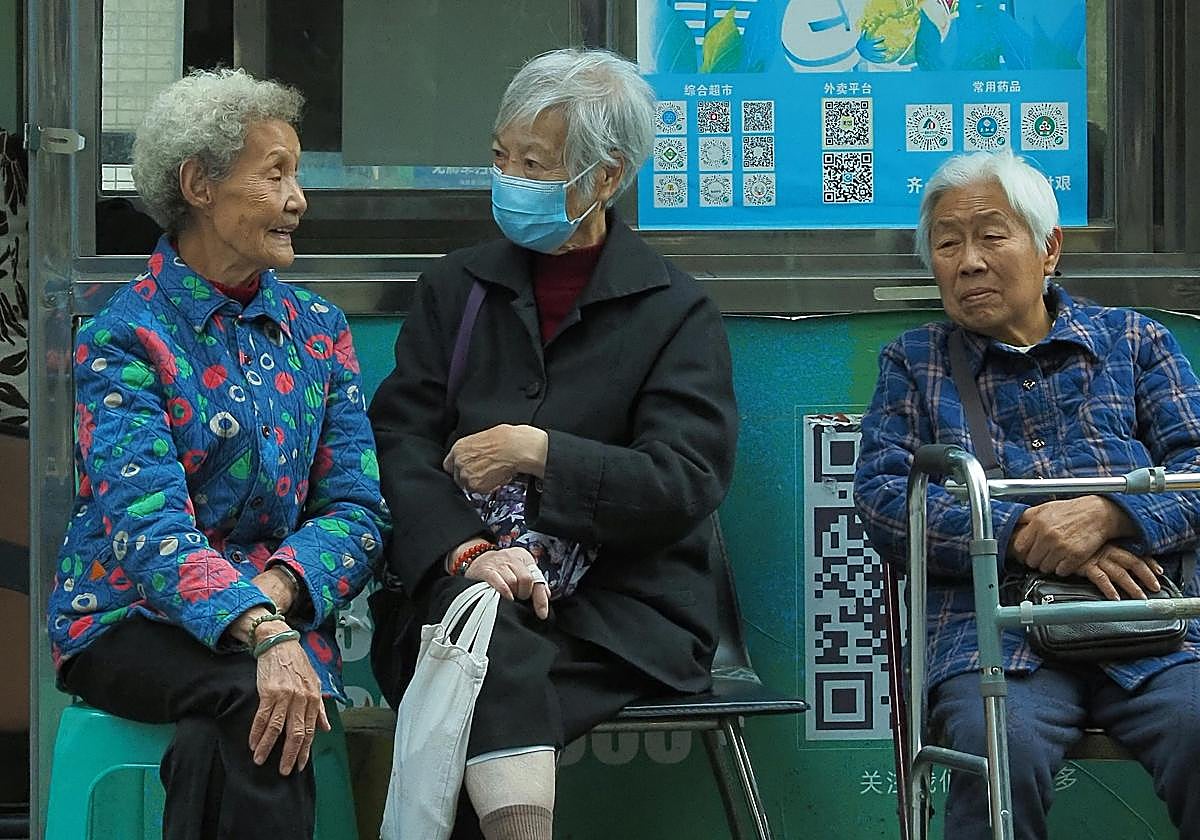 Un chino explica por qué es raro encontrarse personas mayores de su país por España