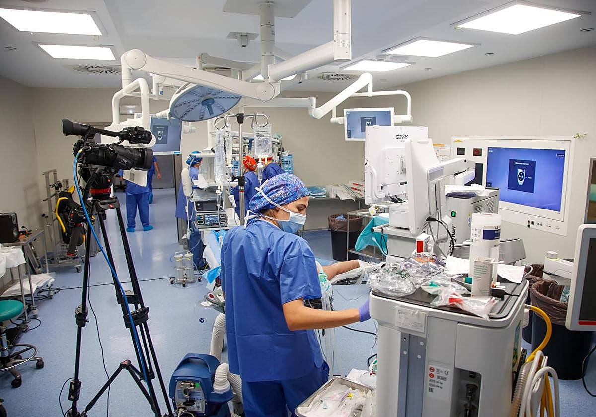 Una enfermera, muy clara sobre cómo es trabajar en la sanidad pública española frente a la privada