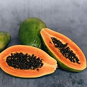 Las semillas de la papaya son comestibles y protegen el corazón: así se deben consumir