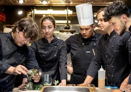 Jordi Cruz explica cómo trata a los trabajadores de su restaurante: «Me gusta ser esa persona que te aprieta»