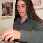 Una profesora muestra su curiosa manera de dar las notas de los exámenes a sus alumnos: «Han obtenido su recompensa»