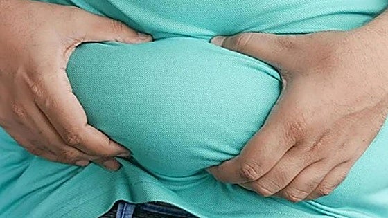 Un entrenador personal señala cómo bajar la barriga y la grasa de esta zona de verdad: «Los abdominales son ineficaces»