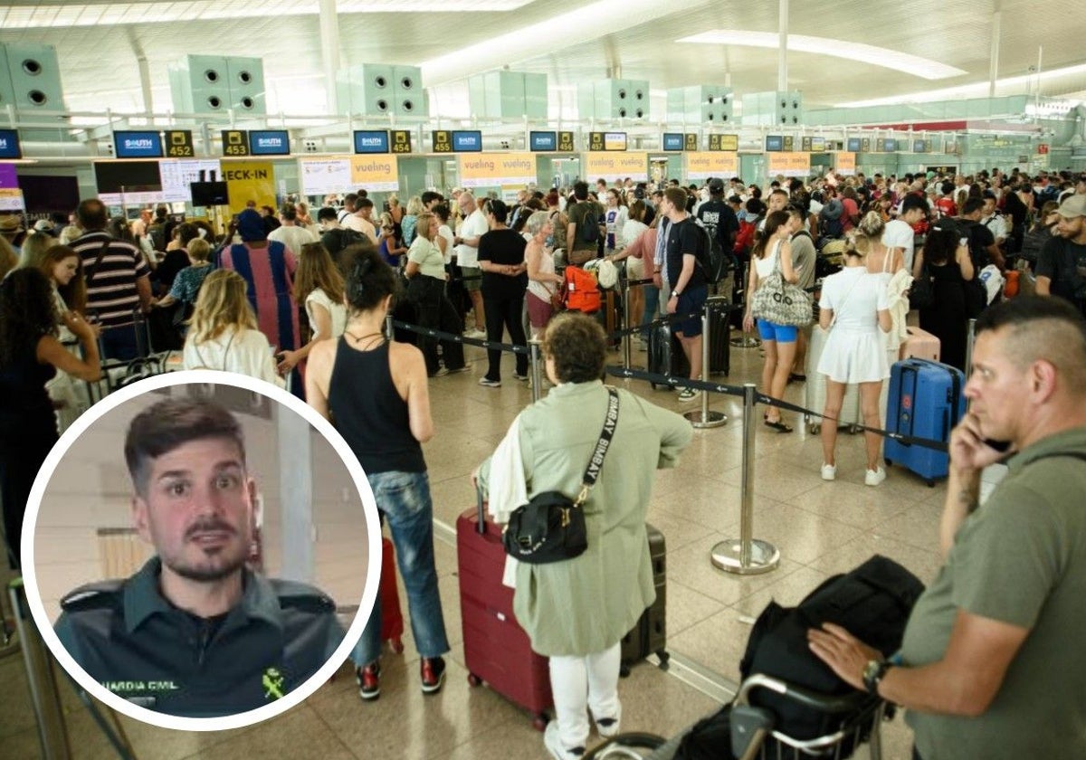 Pasjeros, haciendo cola en el aeropuerto de Barcelona-El Prat